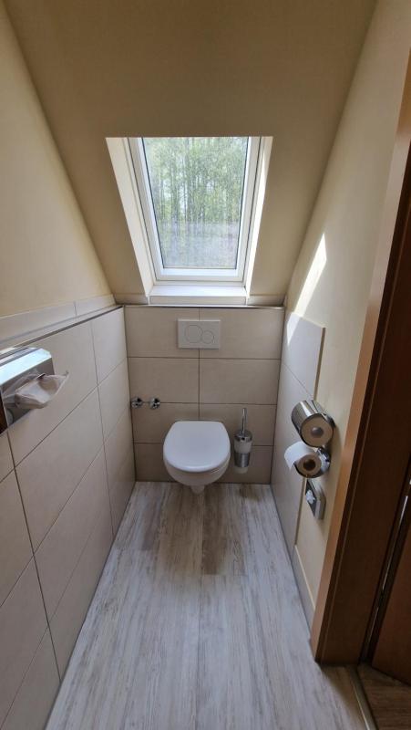 Single Room image 4