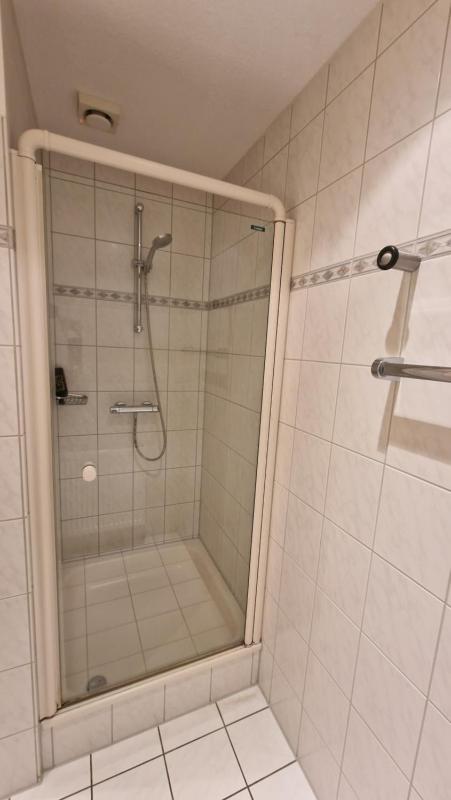 Double Room image 2