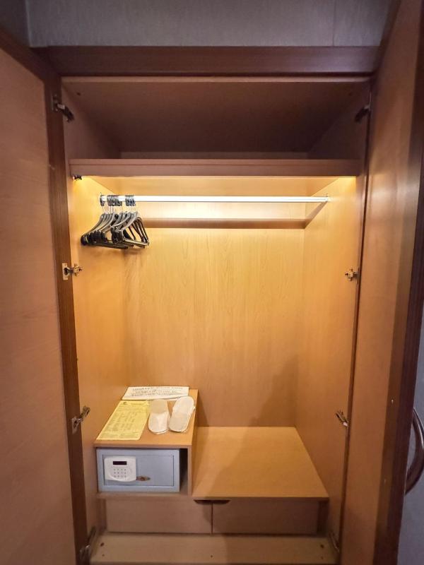 Standard Double or Twin Room image 1