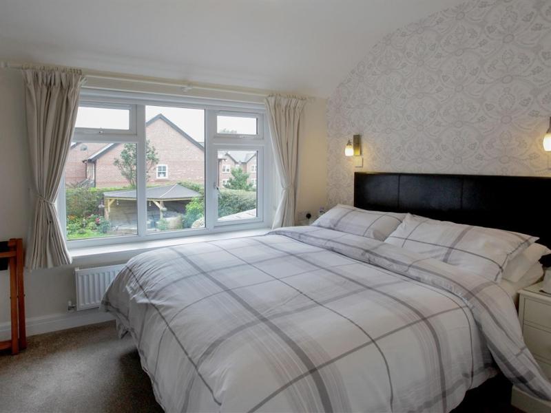 Double Room image 1