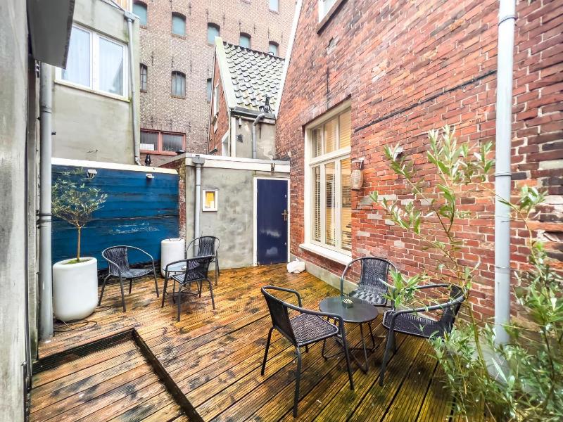 Apartment - Split Level image 3