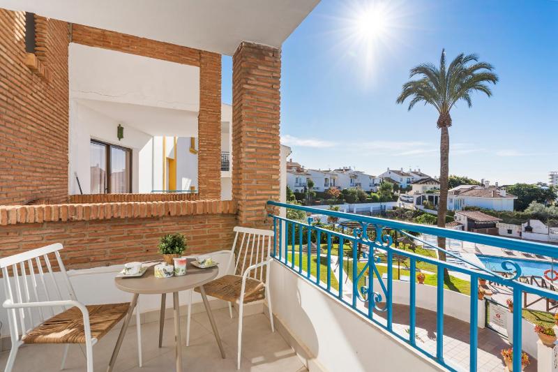 Beautiful Family Apartment by Costarentals- Ref 24 - image 12