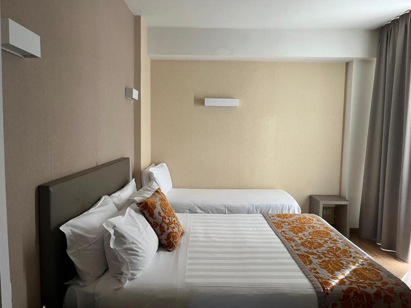 Triple Room image 4