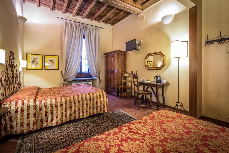 Standard Family Room image 4