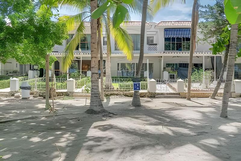 Modern and cozy Beachfront house Santa Marta 7pax - image 38