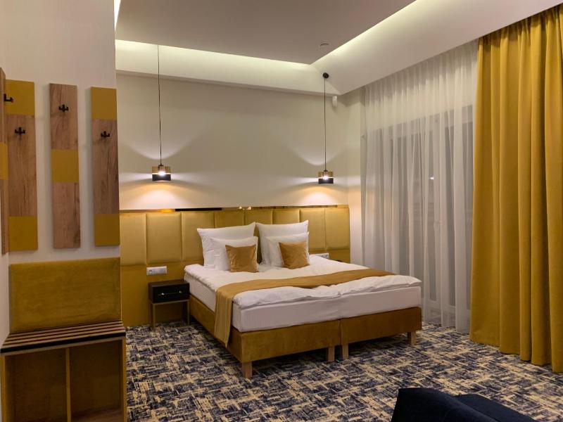 Standard Triple Room image 1