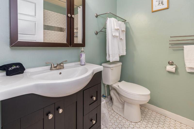 King Room - Pet Friendly image 2