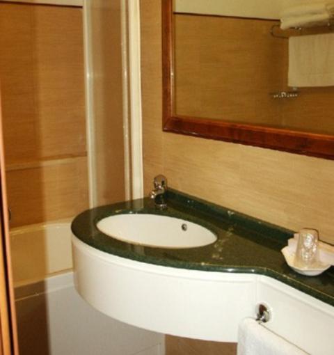 Triple Room image 4