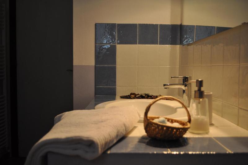 Two-Bedroom House image 3