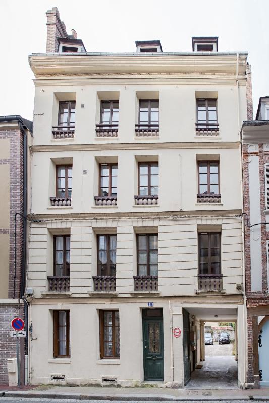 Two-Bedroom Apartment image 2
