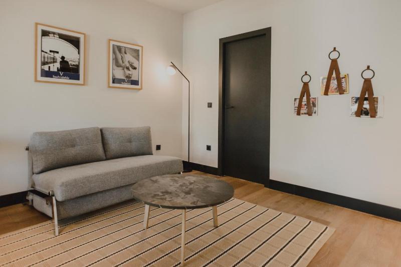 Double Room with Terrace image 4