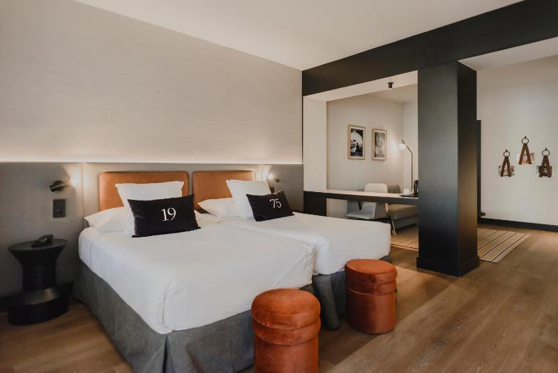 Double Room with Terrace image 1