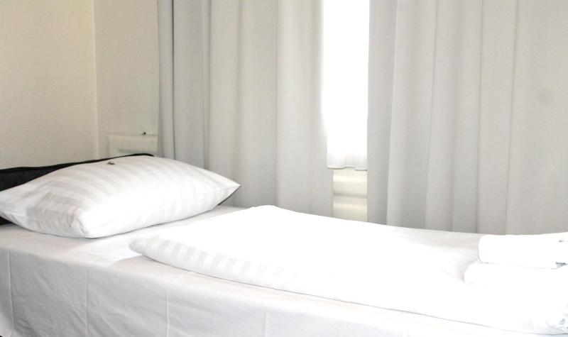 Triple Room image 2