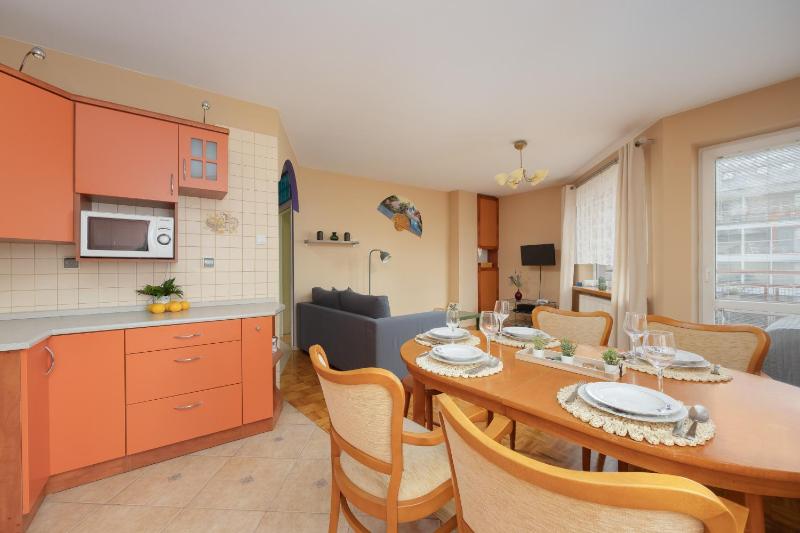 Stryjeńskich Cozy Apartment with Balcony in Warsaw Ursynów district by Noclegi Renters - image 9