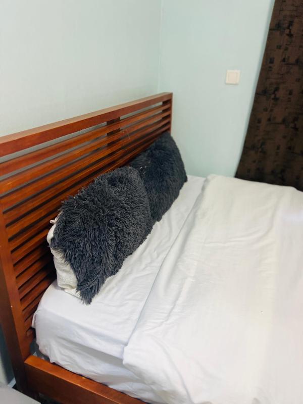 Modern and comfortable home - image 11
