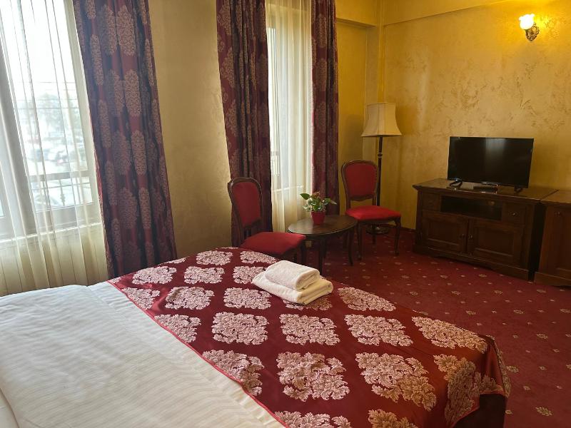 Single Room image 3