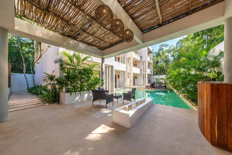 Lux 1 BR with Rooftop Pool in Tulum Jungle at Paraiso - image 16