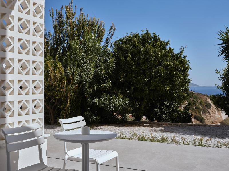 Executive Double Room with Terrace image 2