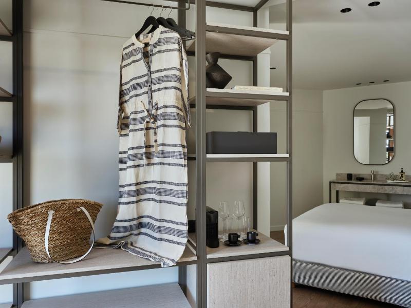Suite with Terrace image 4