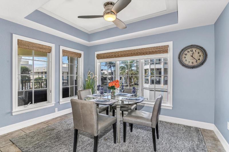 An Upscale Villa in the heart of Siesta Key on Beach Road - image 38