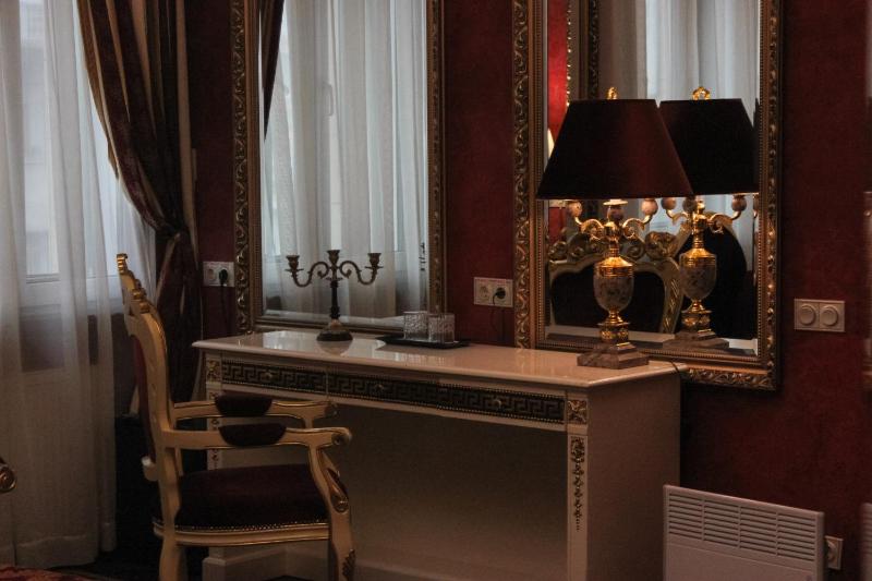 Presidential Suite image 4