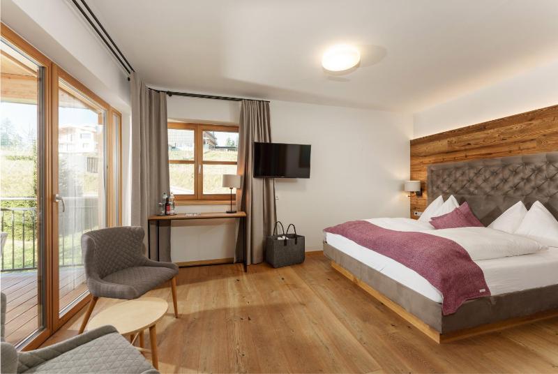 Double Room with Small Balcony image 1