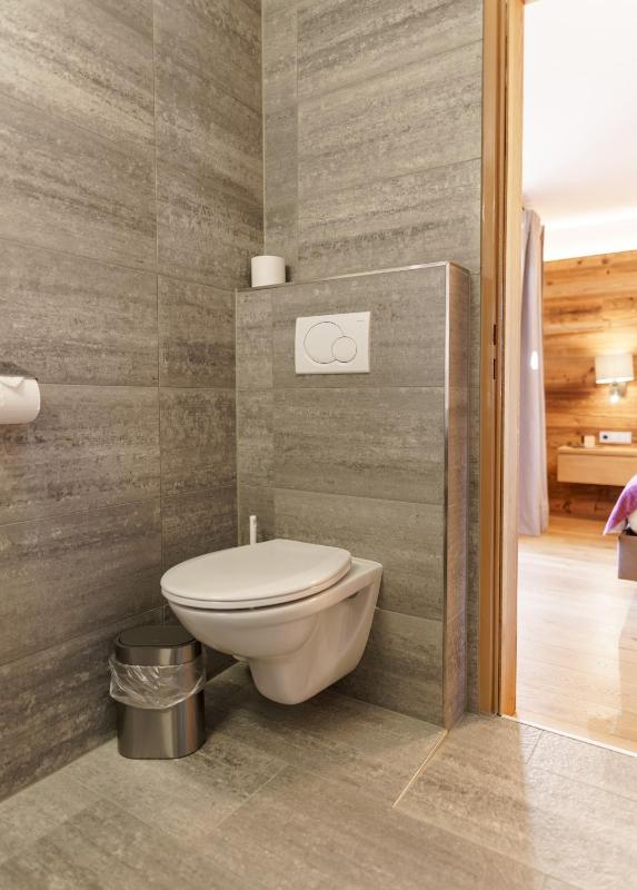 Single Room image 3