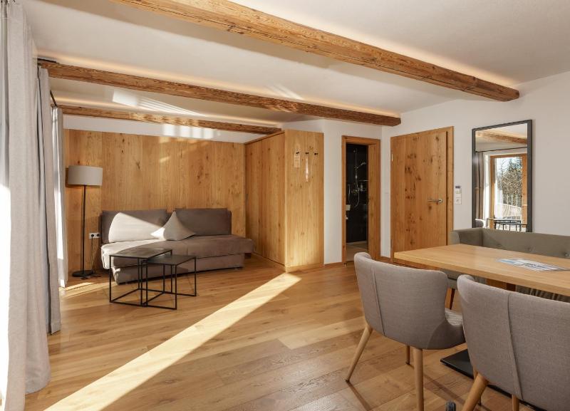 Suite with Balcony image 2
