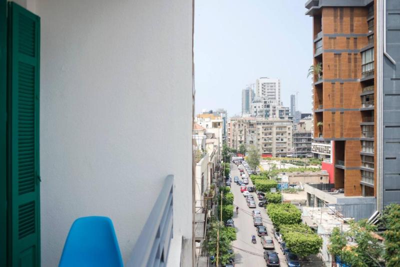 Trendy 3bdr Apartment in Mar Mikhael - image 5