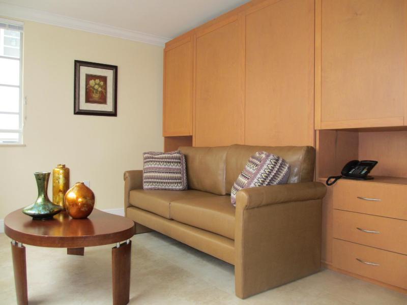 Westover Arms Hotel - image 11