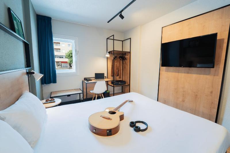 Superior Double Room image 2