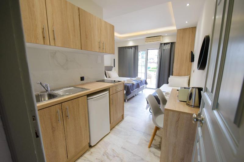 Triple Room image 2