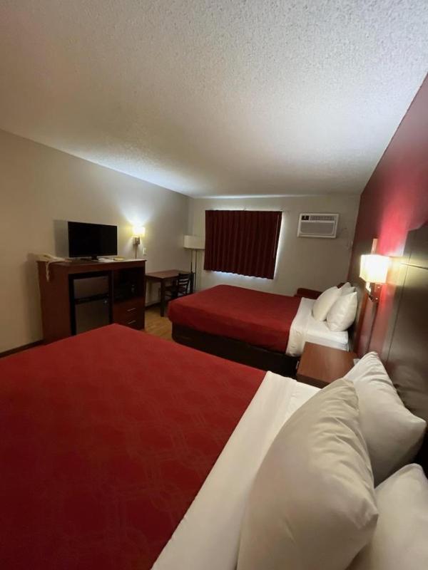 Economy Double Room image 4