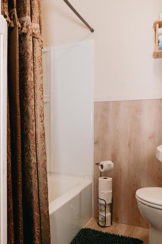 Three-Bedroom House image 3