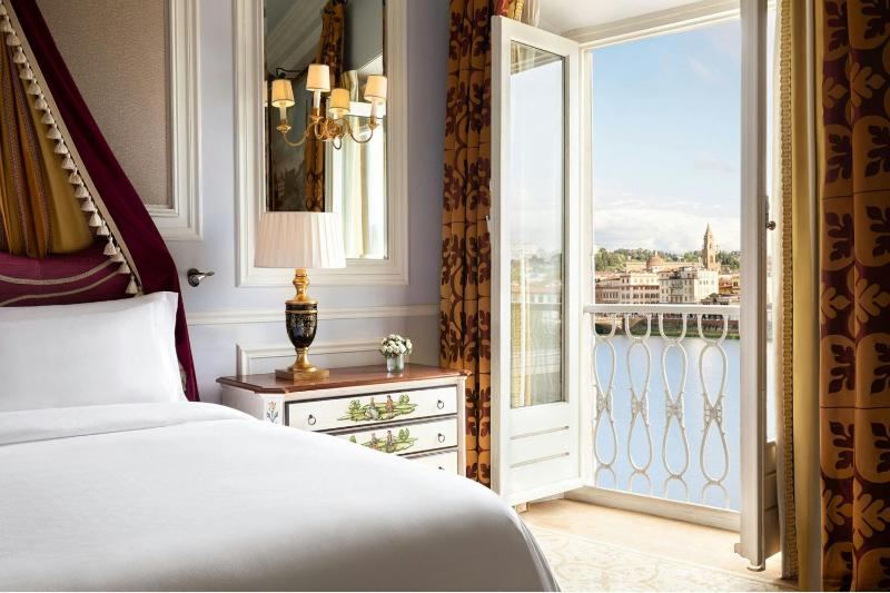 Premium Double Arno, Guest room, Arno River view image 3