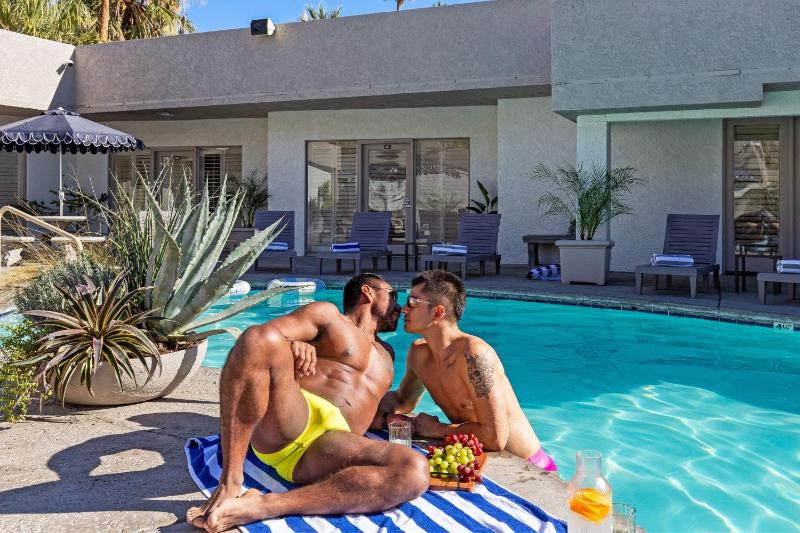 Casa Oliver Hotel & Resort - A Men's Clothing Optional Resort in Palm Springs - image 46