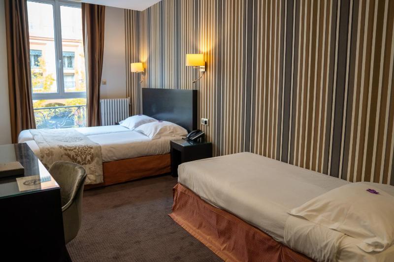 Triple Room image 1