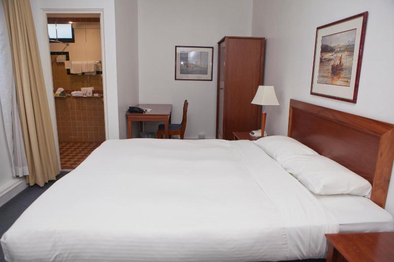 Superior Double Room with Courtyard View image 2