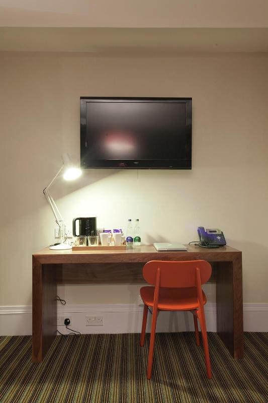 Standard Double Room image 2