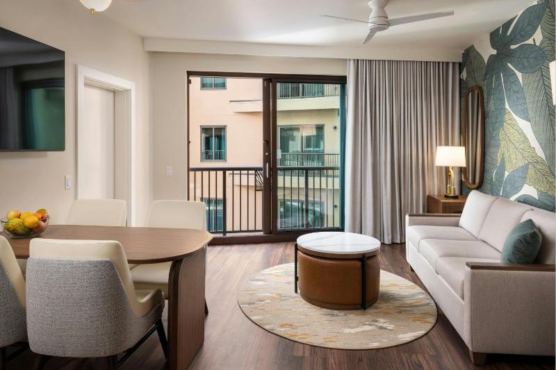 One-Bedroom Double Suite with Sofa Bed image 1