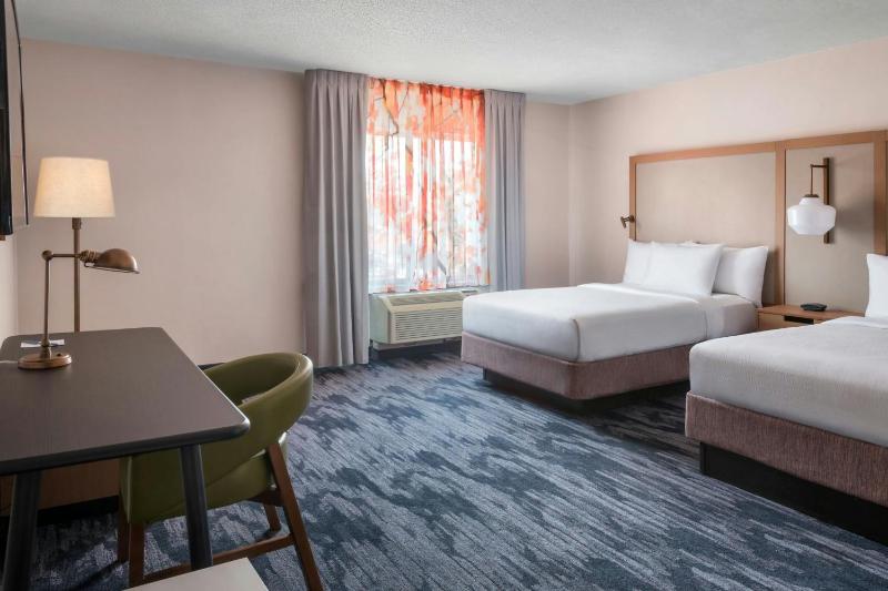 Large Double Room image 1