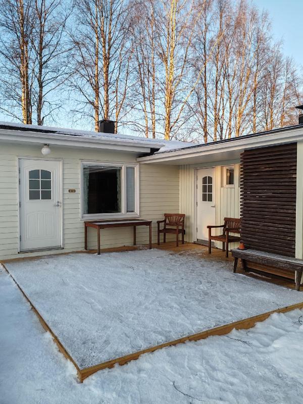 Three-Bedroom House with Sauna image 1