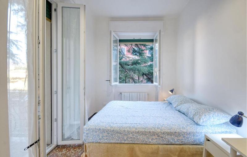 3 Bedroom Awesome Apartment In Genova - image 8