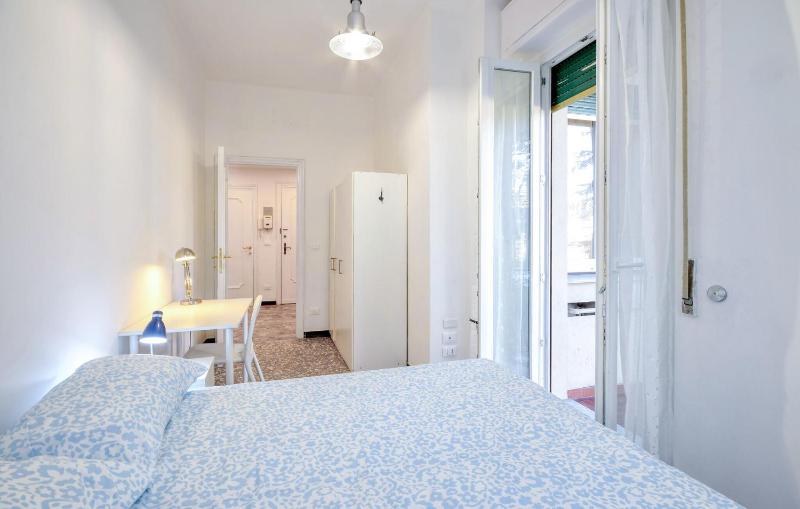 3 Bedroom Awesome Apartment In Genova - image 14