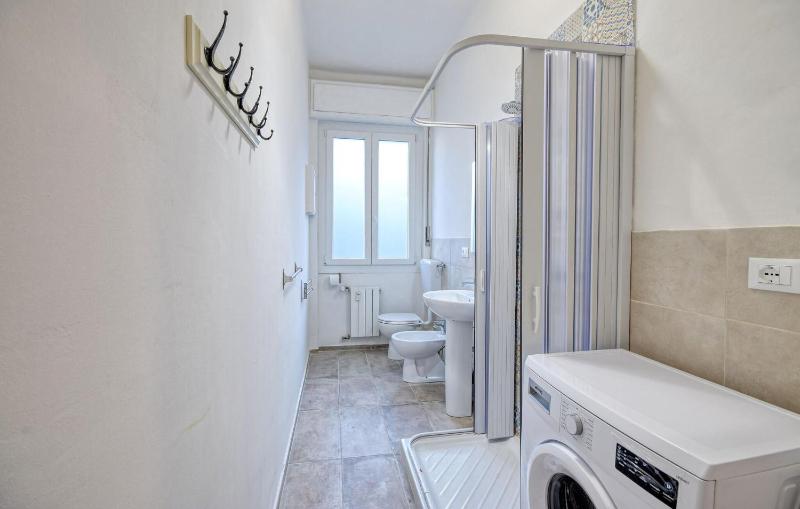 3 Bedroom Awesome Apartment In Genova - image 16