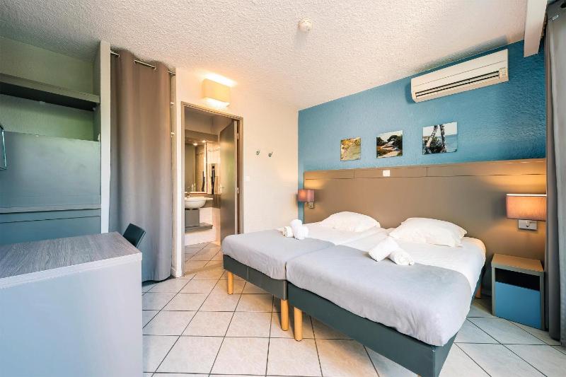 Double Room with Terrace image 1