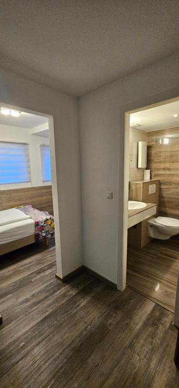 Quadruple Room image 2