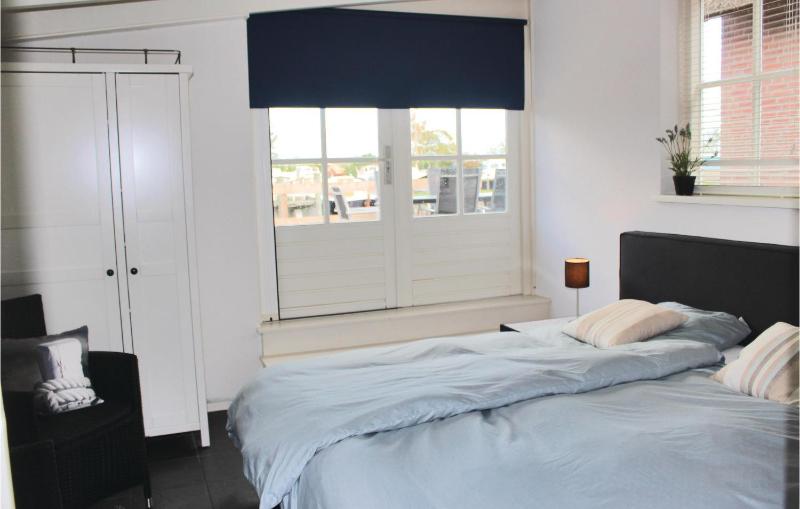 Three-Bedroom Holiday Home  image 4