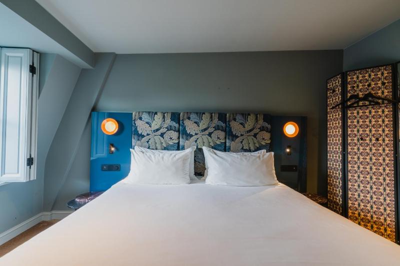 Executive Twin or Double Room image 3