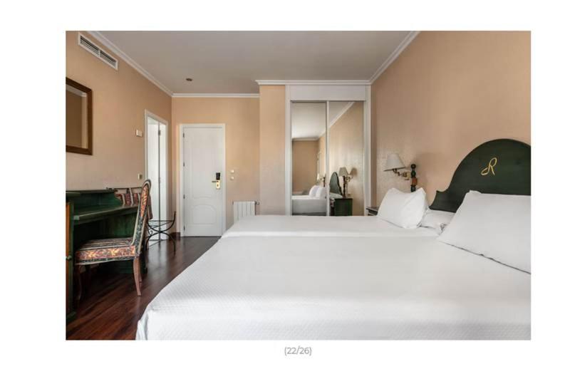 Standard Double Room image 1